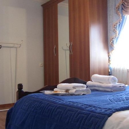 Blue Guest House Samtredia Exterior foto