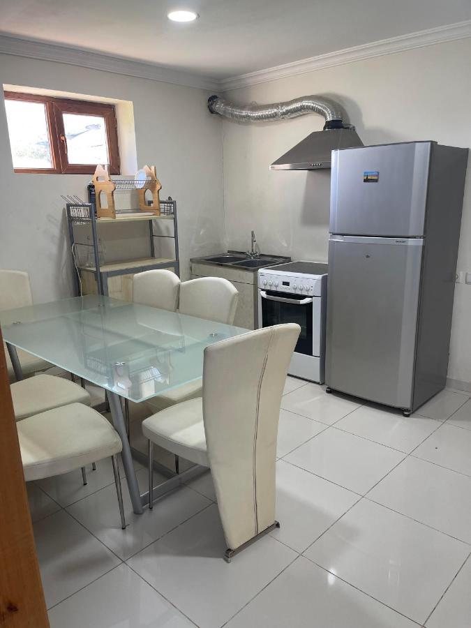 Blue Guest House Samtredia Exterior foto